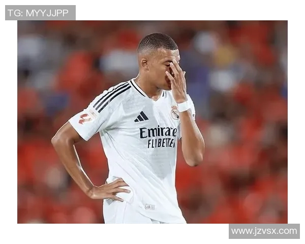 姆巴佩在欧冠赛场的精彩表现引发全球热议与期待